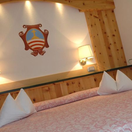 La Roccia Wellness Hotel Cavalese Εξωτερικό φωτογραφία
