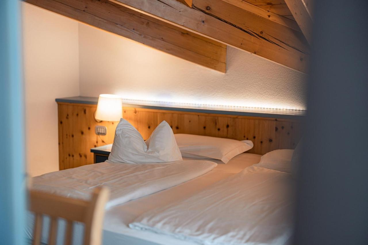 La Roccia Wellness Hotel Cavalese Εξωτερικό φωτογραφία