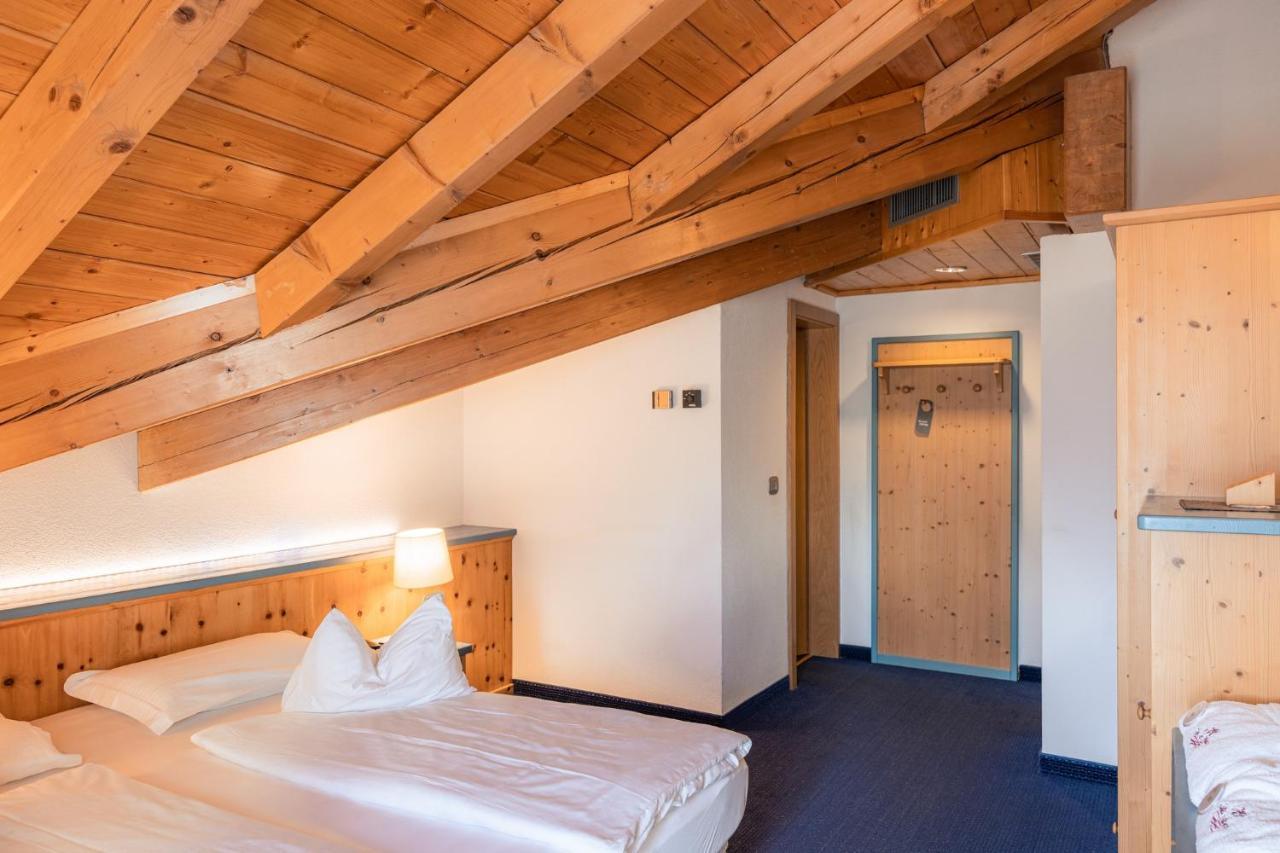 La Roccia Wellness Hotel Cavalese Εξωτερικό φωτογραφία