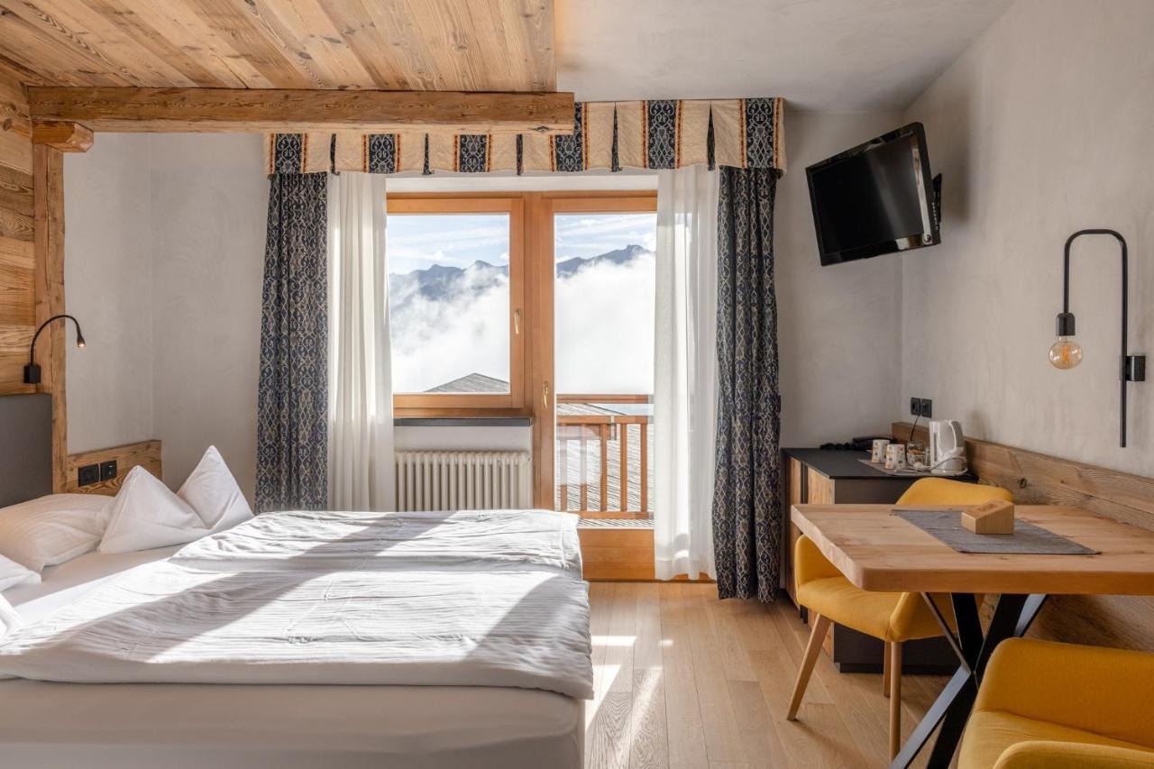 La Roccia Wellness Hotel Cavalese Εξωτερικό φωτογραφία