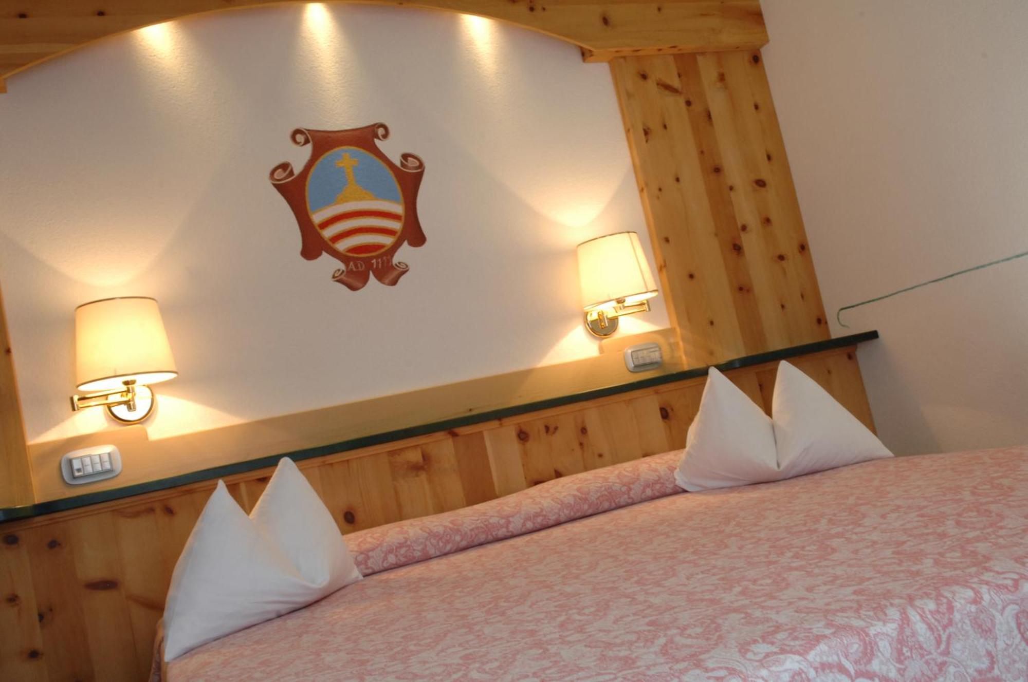 La Roccia Wellness Hotel Cavalese Εξωτερικό φωτογραφία