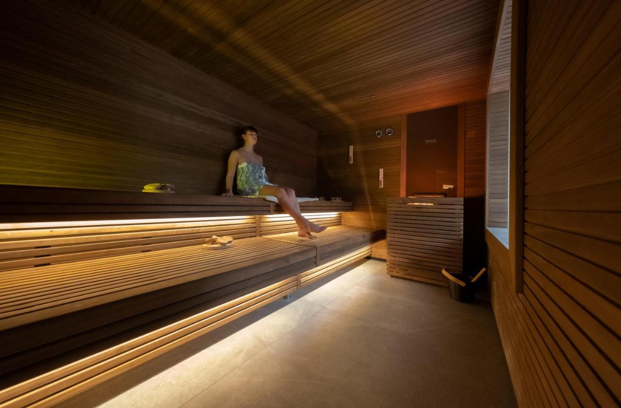 La Roccia Wellness Hotel Cavalese Εξωτερικό φωτογραφία